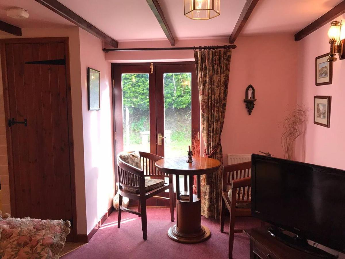 Cosy Cottage For Ecotourism Lovers Near Corwen Bagian luar foto